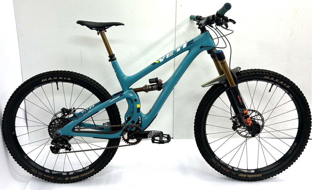 Full image for Yeti SB5.5 Size Large ( USED ) - 