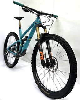 Yeti SB5.5 Size Large ( USED )